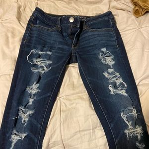 ae ripped skinny jeans